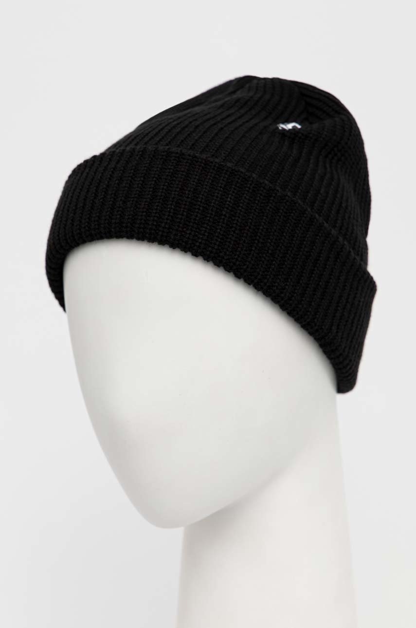 

Шапка Volcom цвет чёрный из тонкого трикотажа