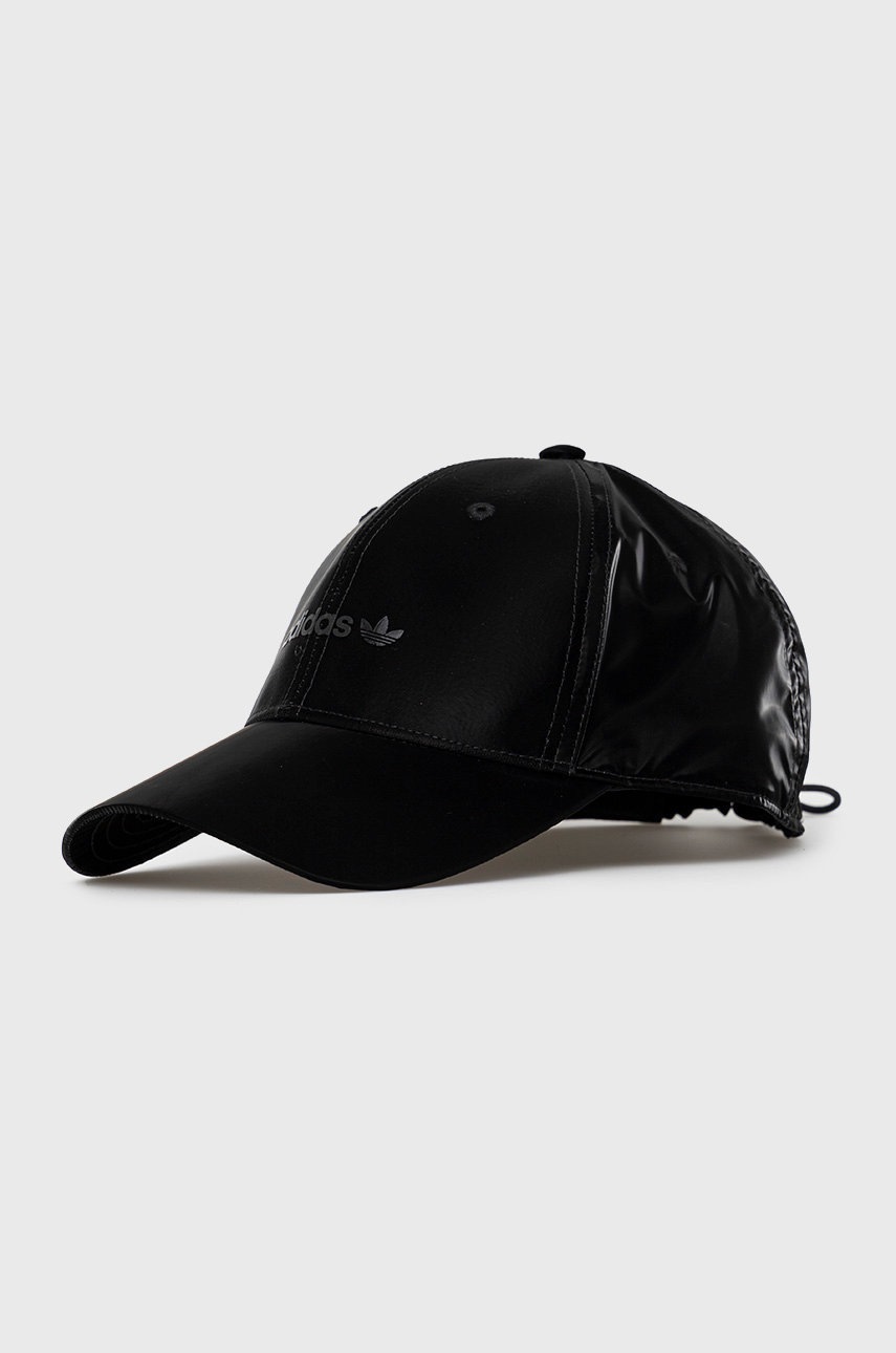 

Шапка adidas Originals в черно с изчистен дизайн, Черен