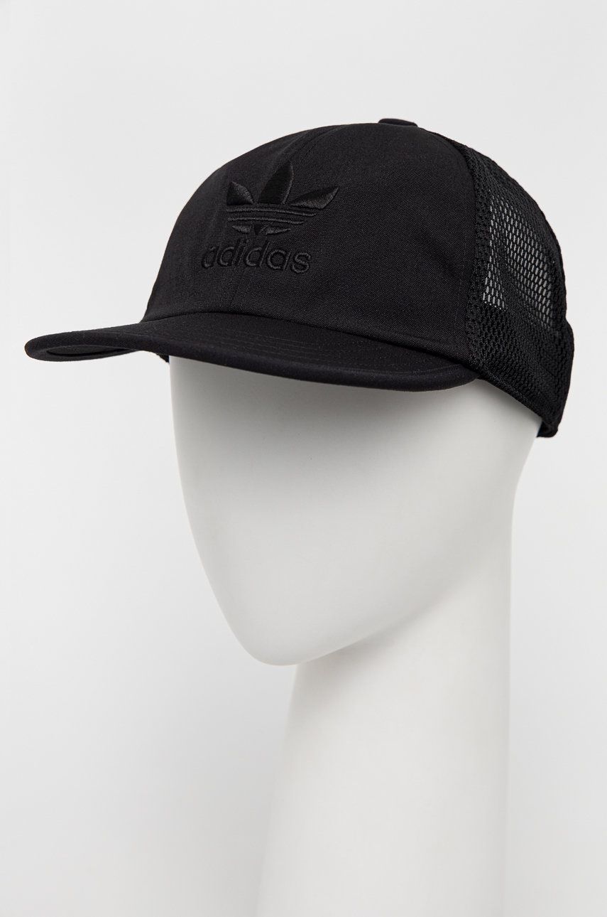

Шапка adidas Originals в черно с изчистен дизайн, Черен