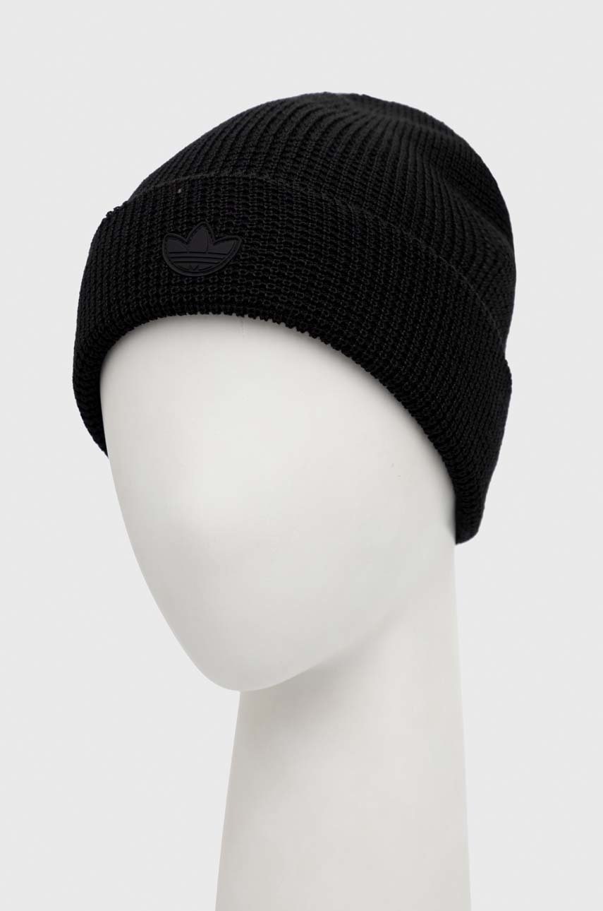 

Шапка adidas Originals цвет чёрный из толстого трикотажа