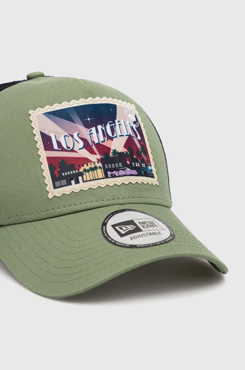 

Кепка New Era колір зелений з аплікацією