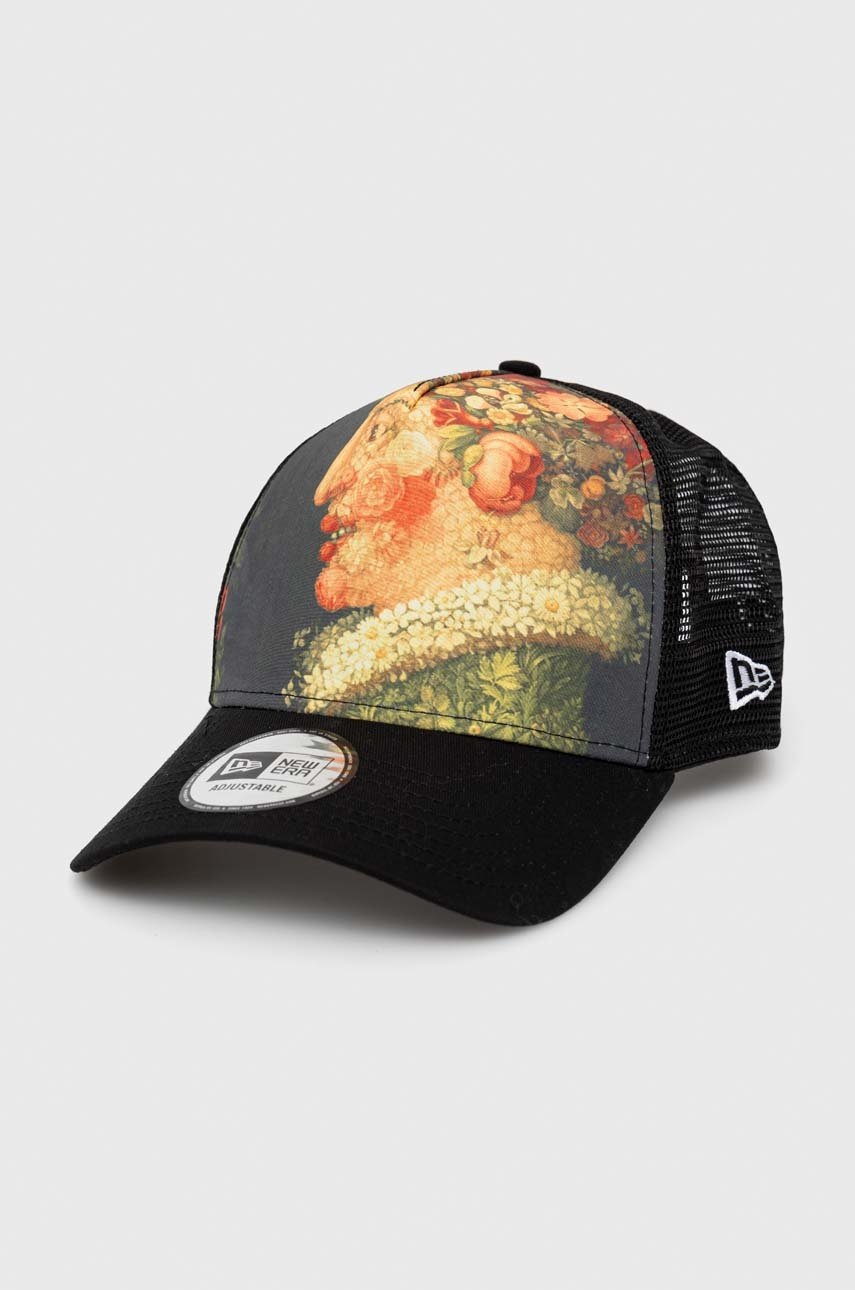 

Шапка с козирка New Era в черно с десен, Черен