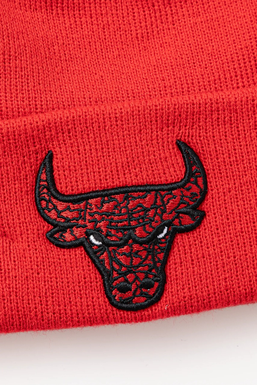 Шапка New Era цвет красный из толстого трикотажа Шапка New Era цвет красный из толстого трикотажа