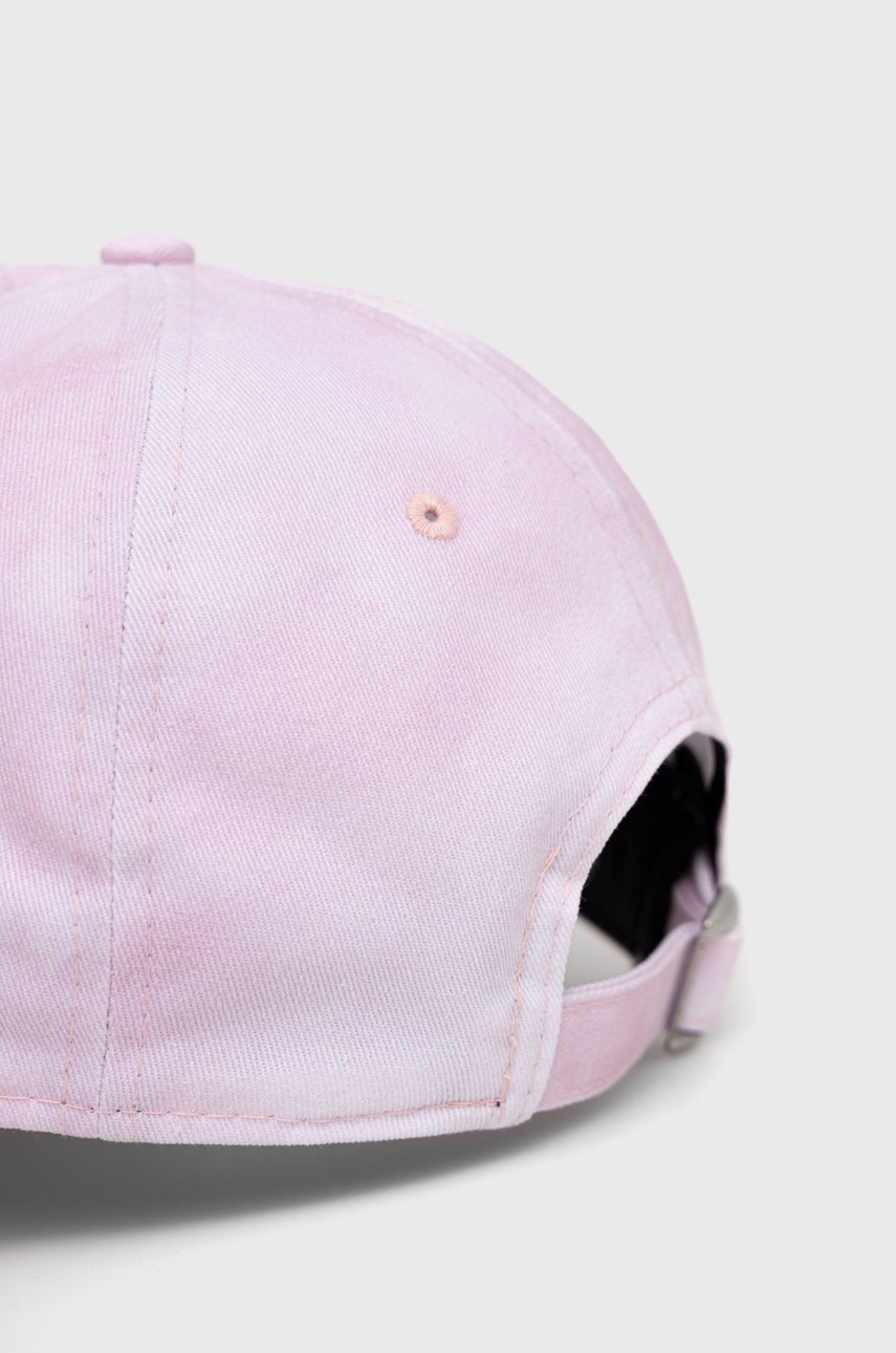 

Хлопковая кепка New Era цвет розовый с аппликацией