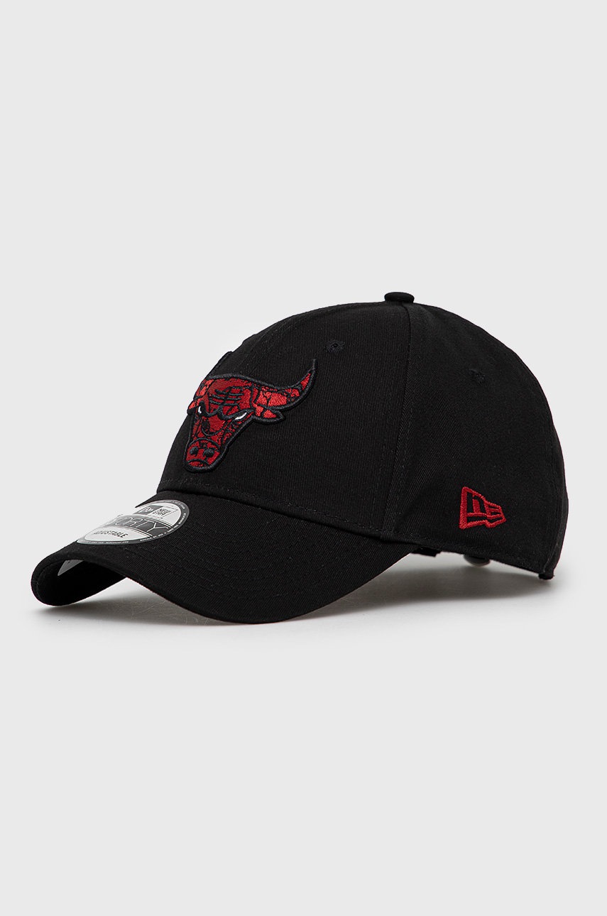 

Памучна шапка с козирка New Era в черно с апликация, Черен