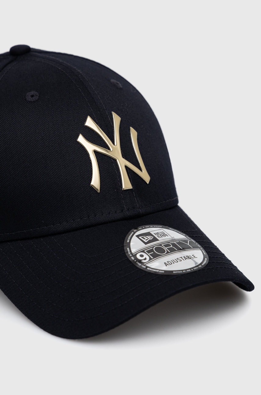 

Кепка New Era колір синій з аплікацією