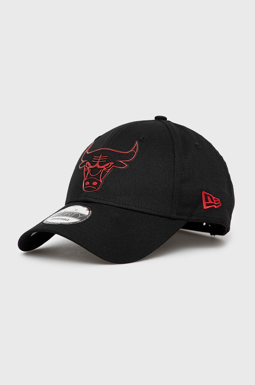 

Шапка с козирка New Era в черно с апликация, Черен