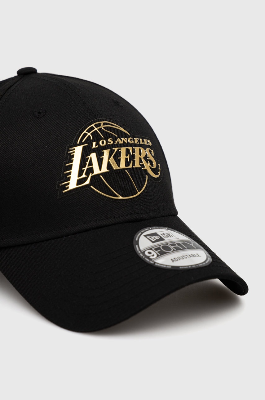 

Кепка New Era цвет чёрный с аппликацией