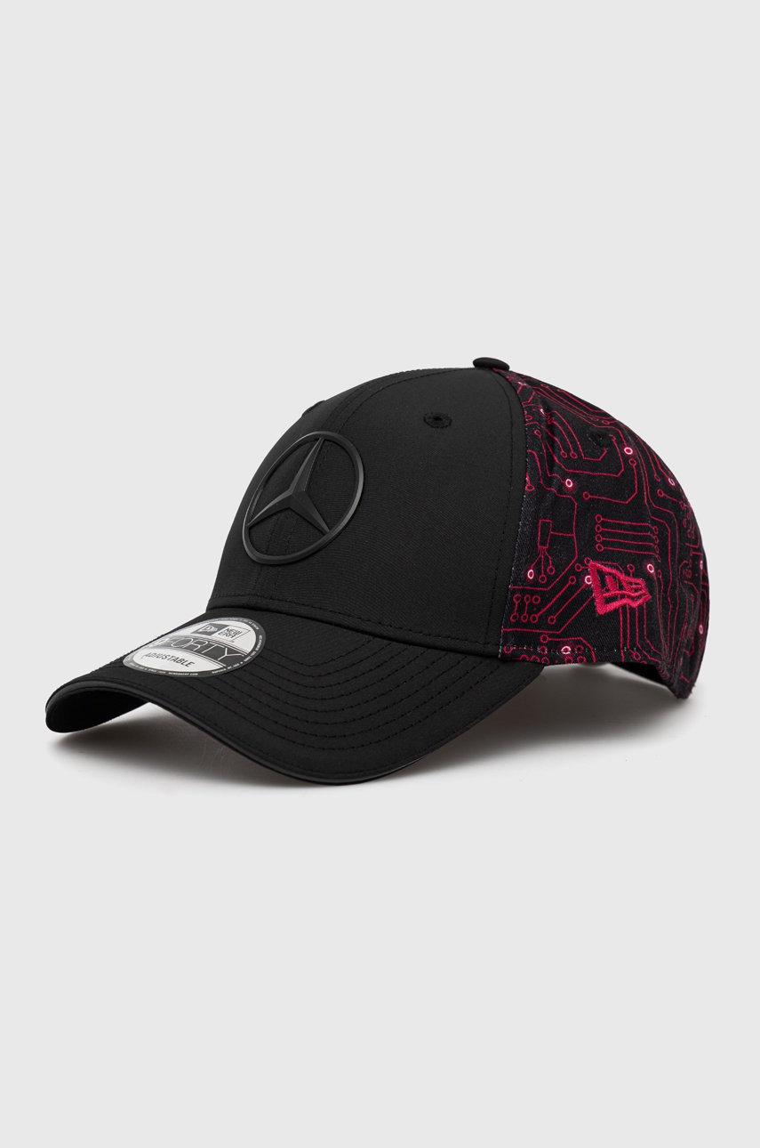 

Шапка с козирка New Era в черно с апликация, Черен