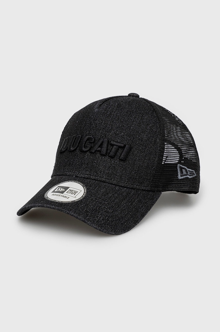 

Шапка с козирка New Era в черно с апликация, Черен