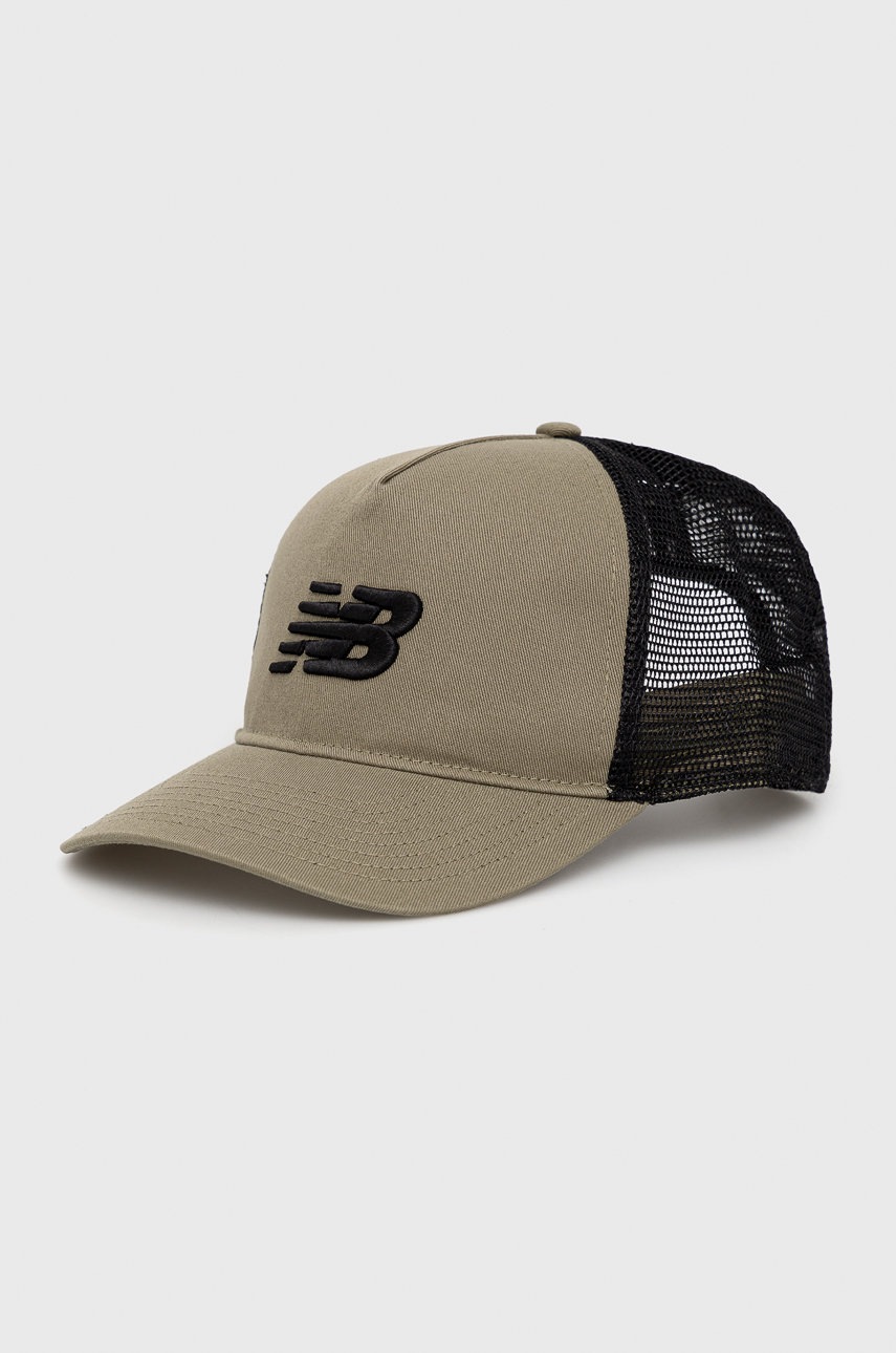 

Шапка New Balance в зелено с апликация, Зелен