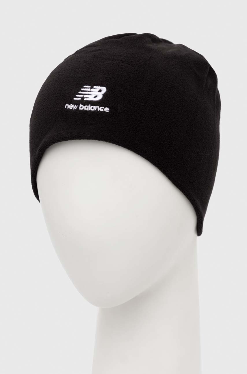 

Шапка New Balance в черно с фина плетка, Черен