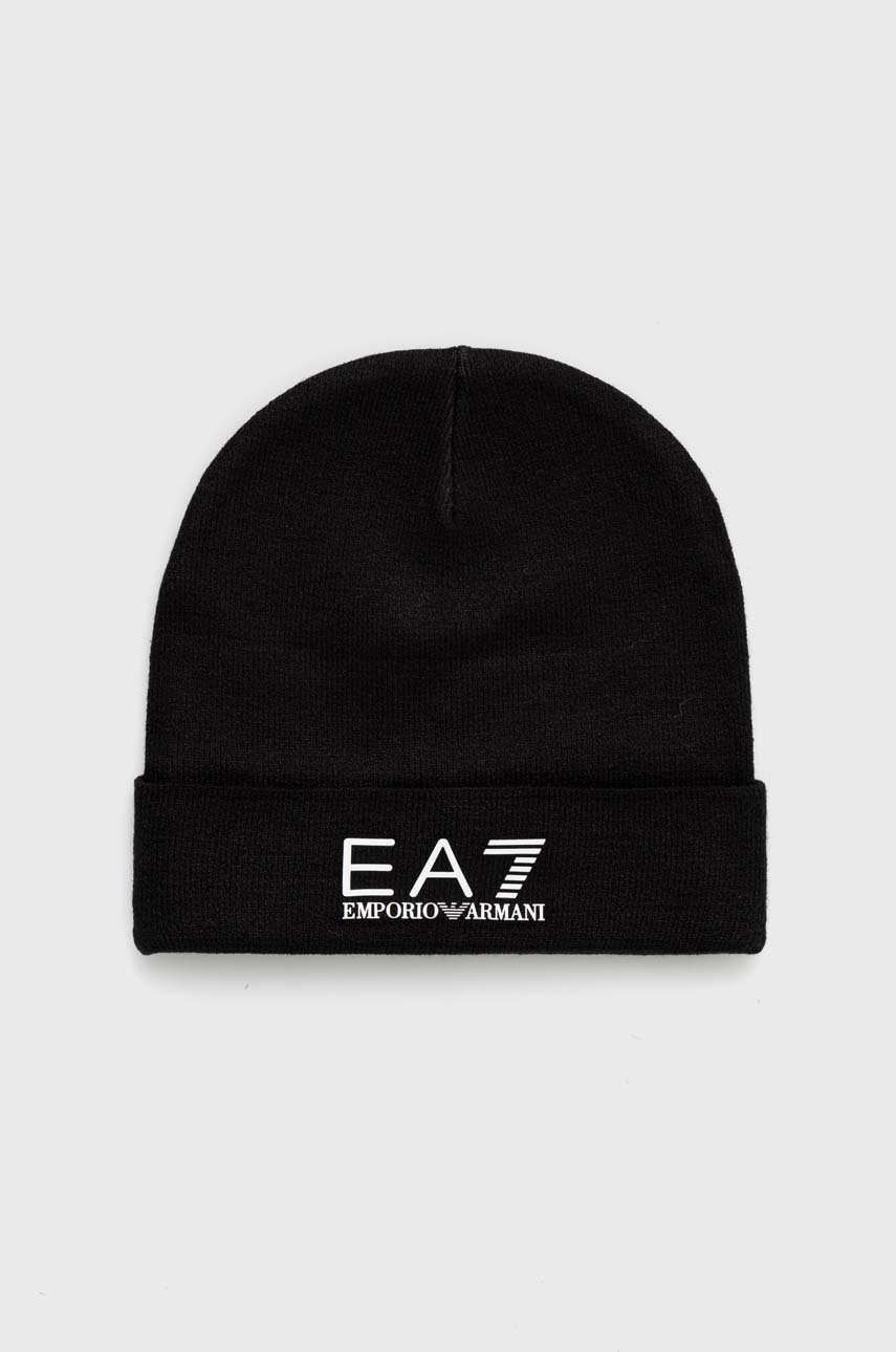 

Шапка EA7 Emporio Armani в черно с фина плетка, Черен
