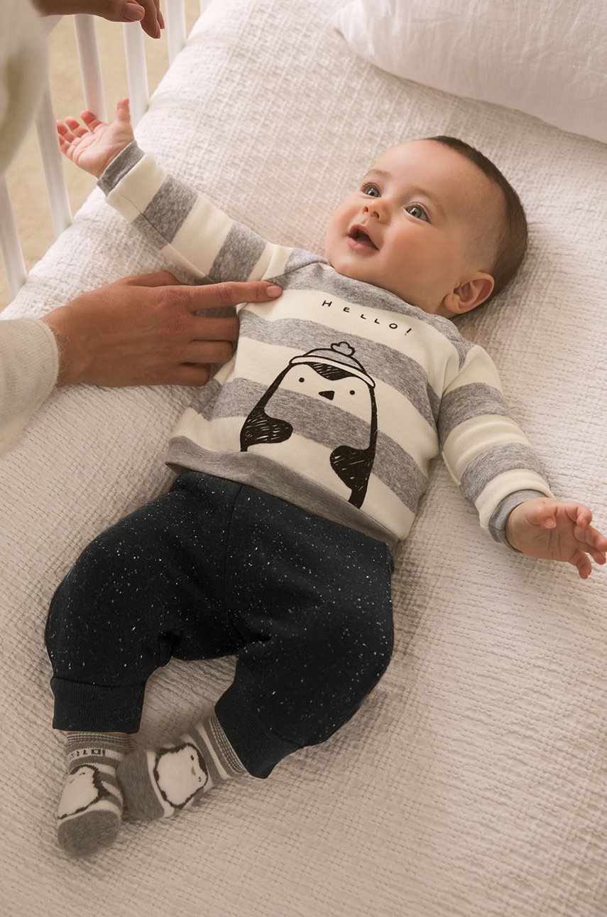 

Бебешки анцуг Mayoral Newborn в черно, Черен
