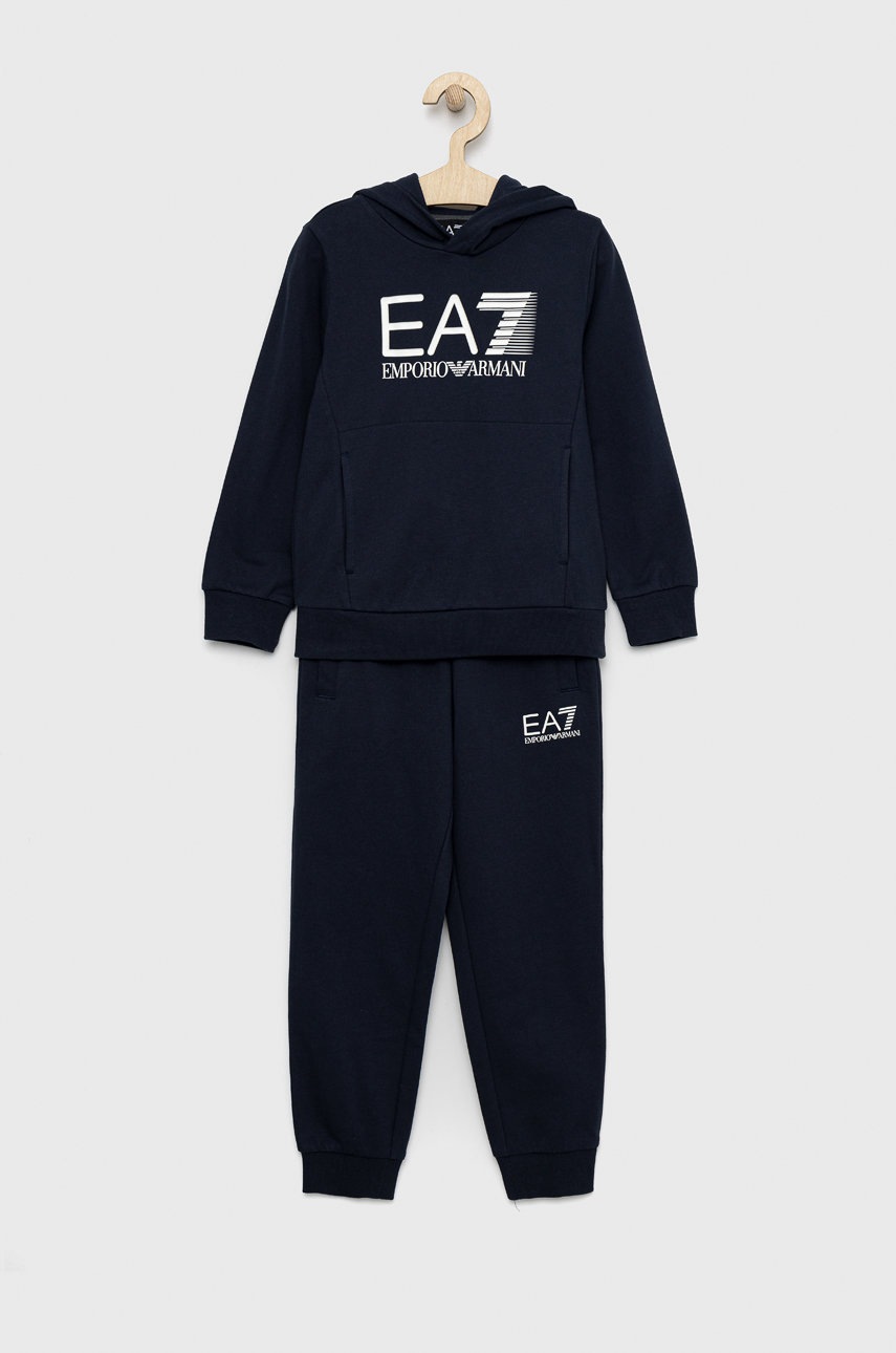 

Детски комплект EA7 Emporio Armani в тъмносиньо, Тъмносин