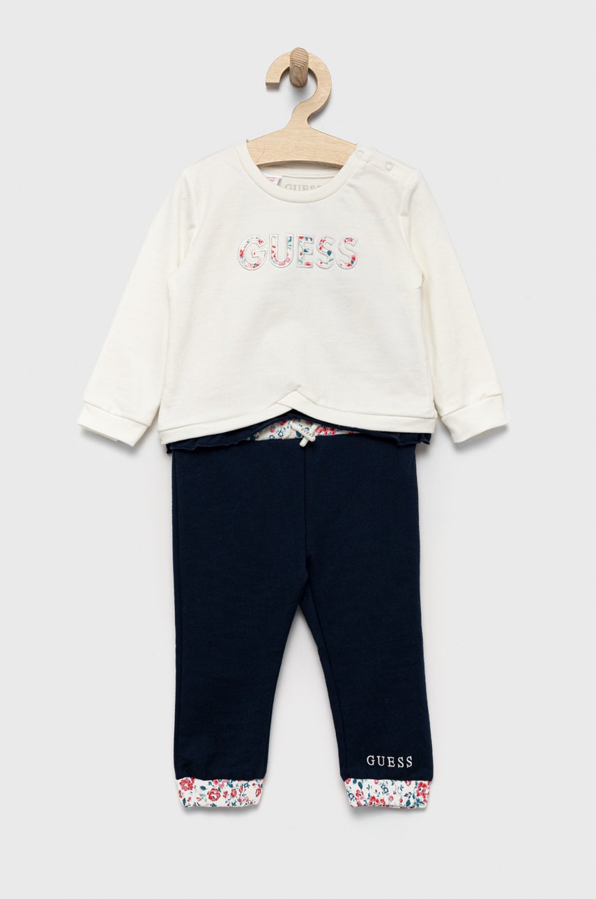 

Детски памучен анцуг Guess в бяло, Бял