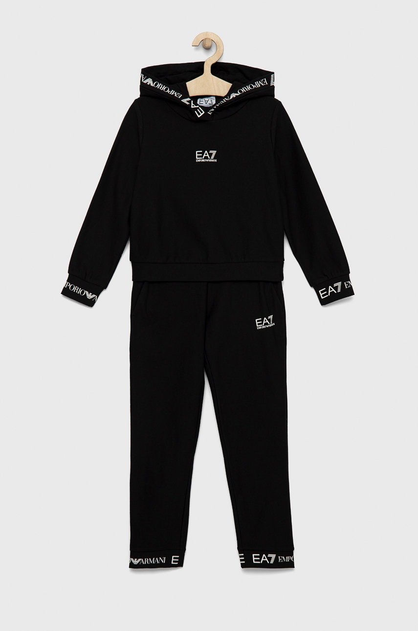 

Детски анцуг EA7 Emporio Armani в черно, Черен