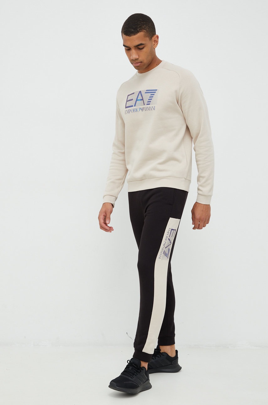 

Комплект EA7 Emporio Armani мъжки в бежово, Бежов