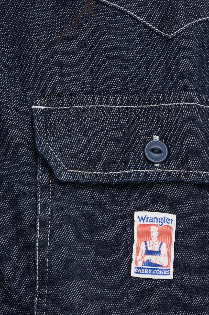 

Джинсовая рубашка Wrangler женская цвет синий relaxed классический воротник