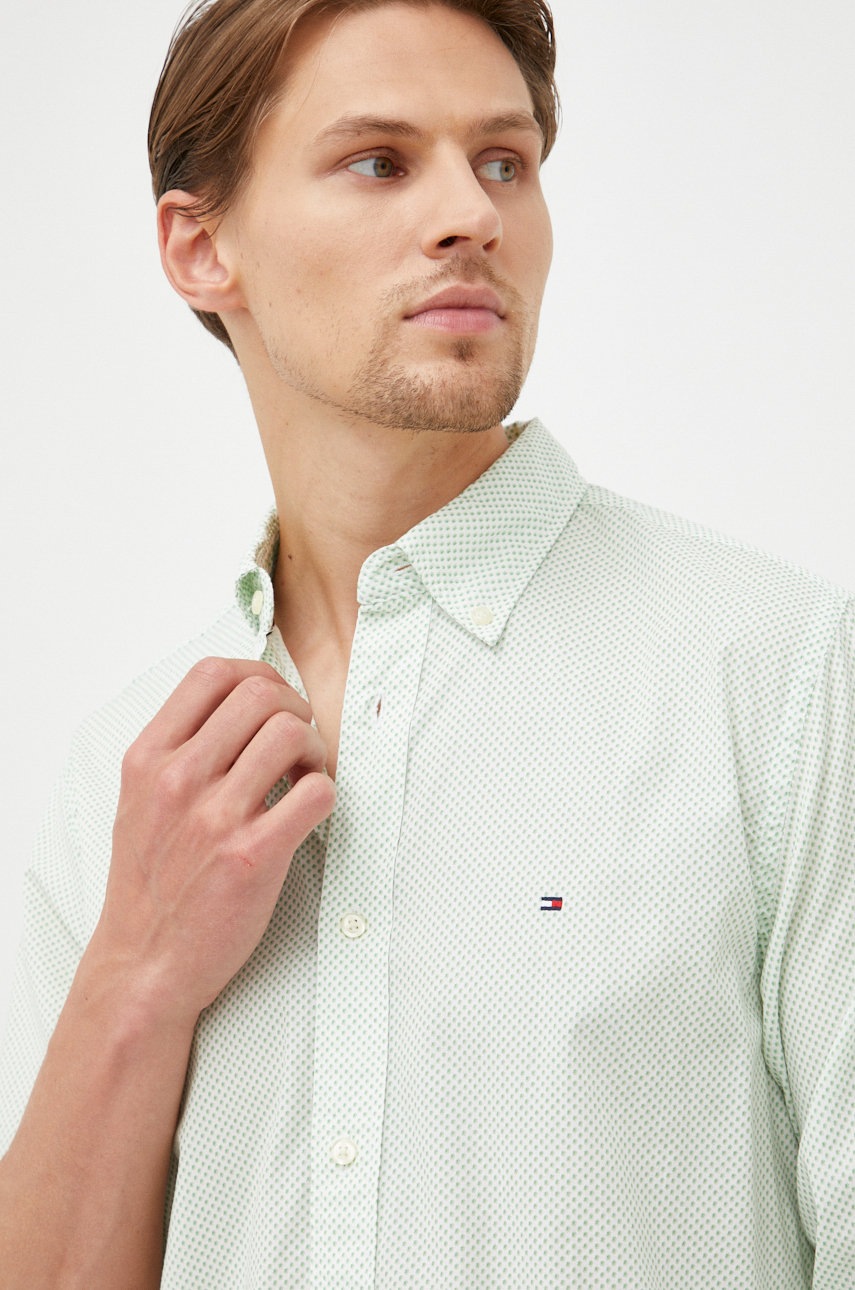 

Памучна риза Tommy Hilfiger мъжка в бежово със стандартна кройка с яка с копче, Бежов