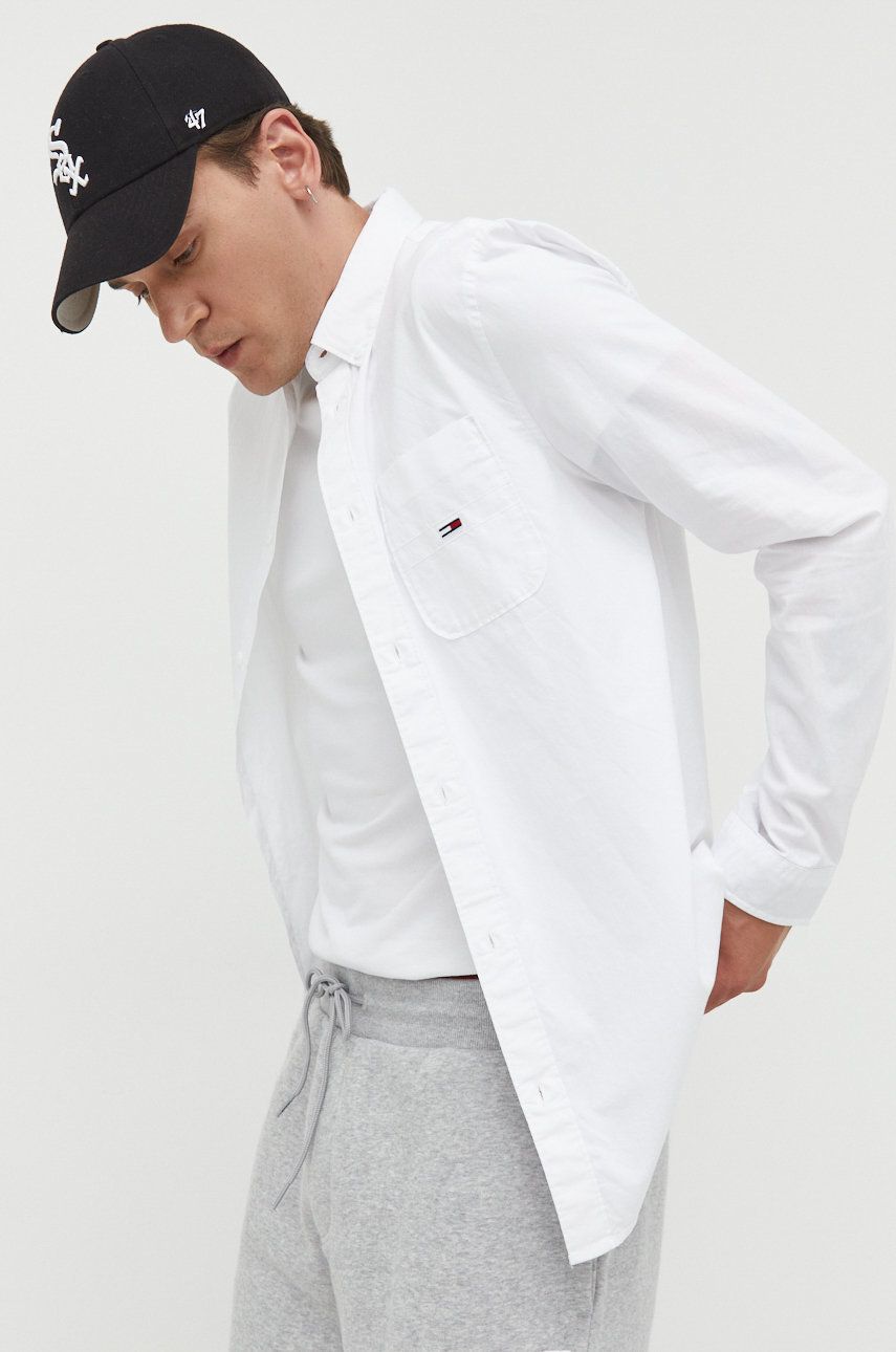Tommy Jeans camasa din bumbac barbati, culoarea alb, cu guler clasic, regular image8