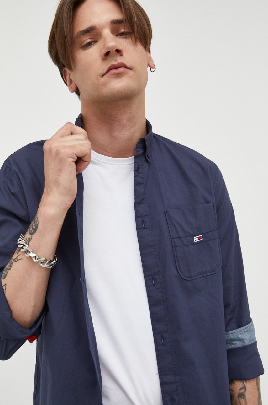 

Памучна риза Tommy Jeans мъжка в тъмносиньо със стандартна кройка с класическа яка, Тъмносин