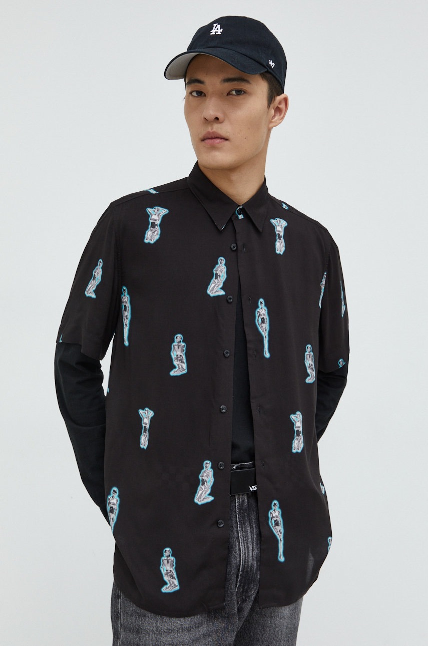 

Риза HUGO мъжка в черно със стандартна кройка с класическа яка, Черен