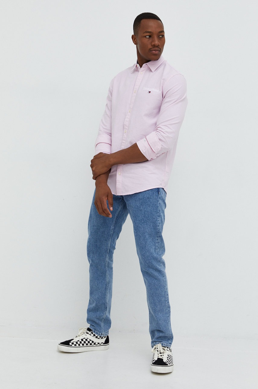 

Хлопковая рубашка Tommy Jeans мужская цвет розовый regular классический воротник