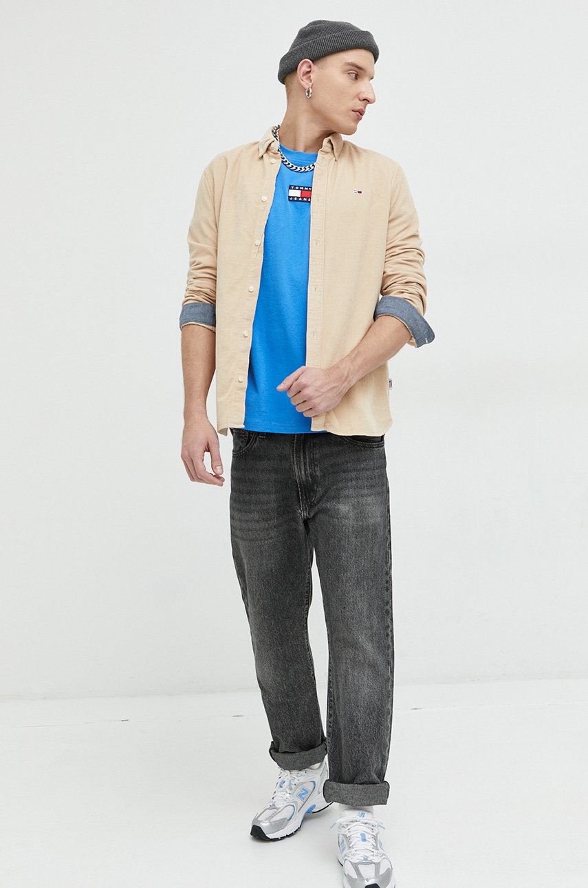 

Вельветовая рубашка Tommy Jeans мужская цвет бежевый regular воротник button-down