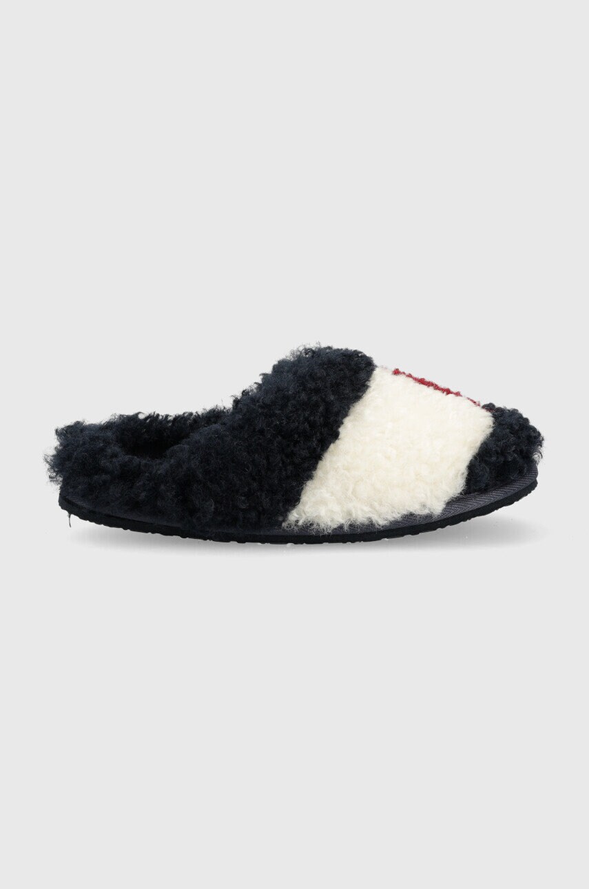 Pantofle Tommy Hilfiger Th Home Slipper Sherpa Fur , tmavomodrá barva - námořnická modř -  Svrš