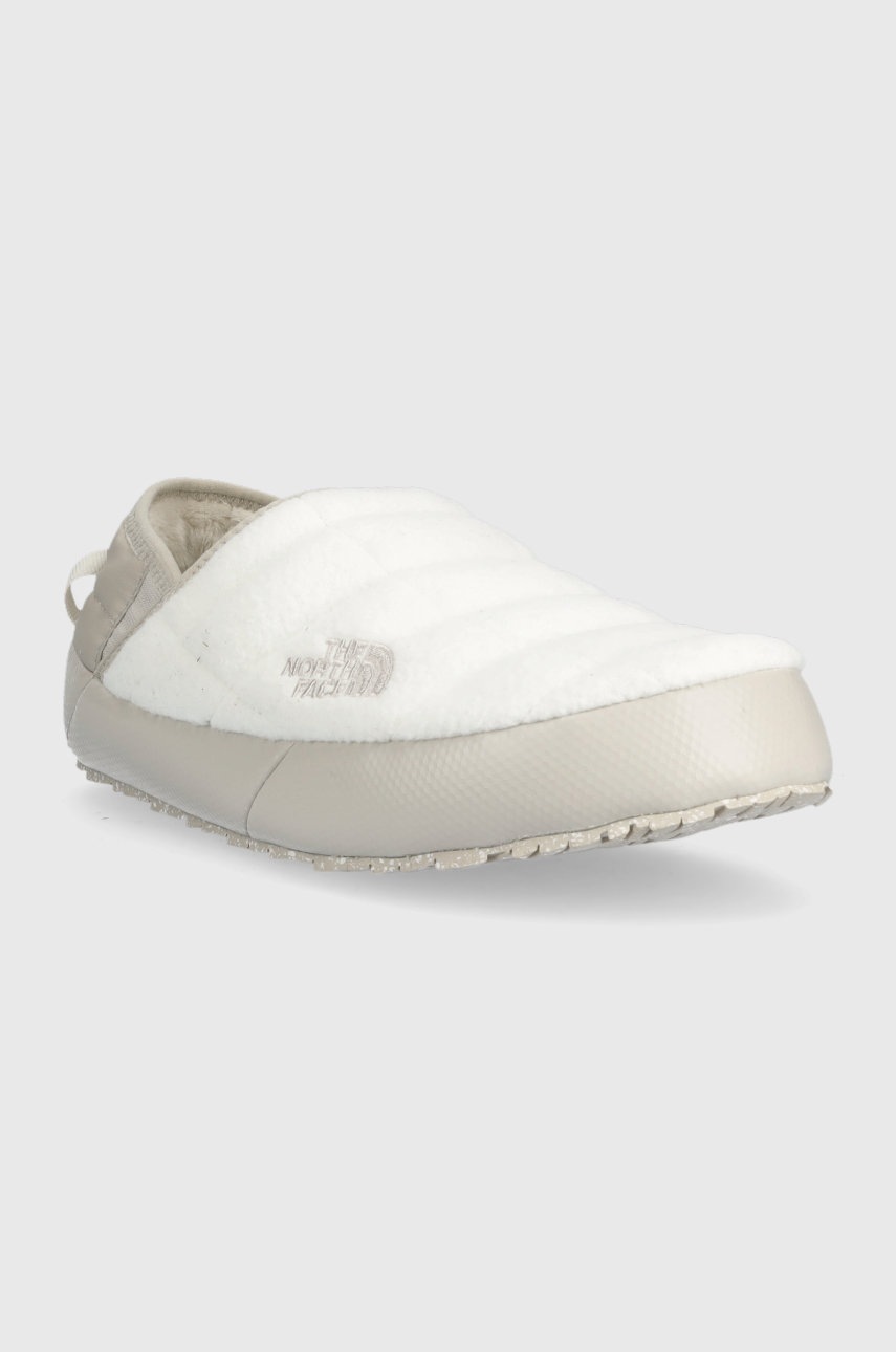 

Тапочки The North Face Women’s Thermoball™ Traction Mule V Denali колір білий