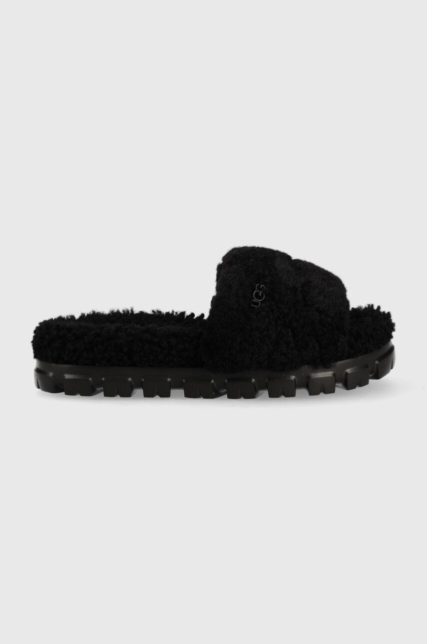 Vlněné pantofle UGG W Cozetta Curly černá barva