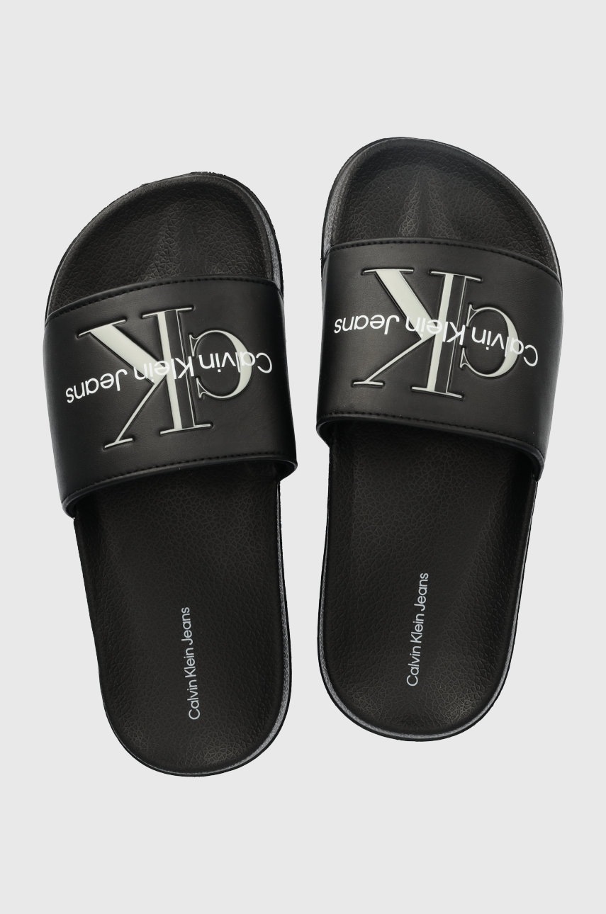 

Детски чехли Calvin Klein Jeans в черно, Черен