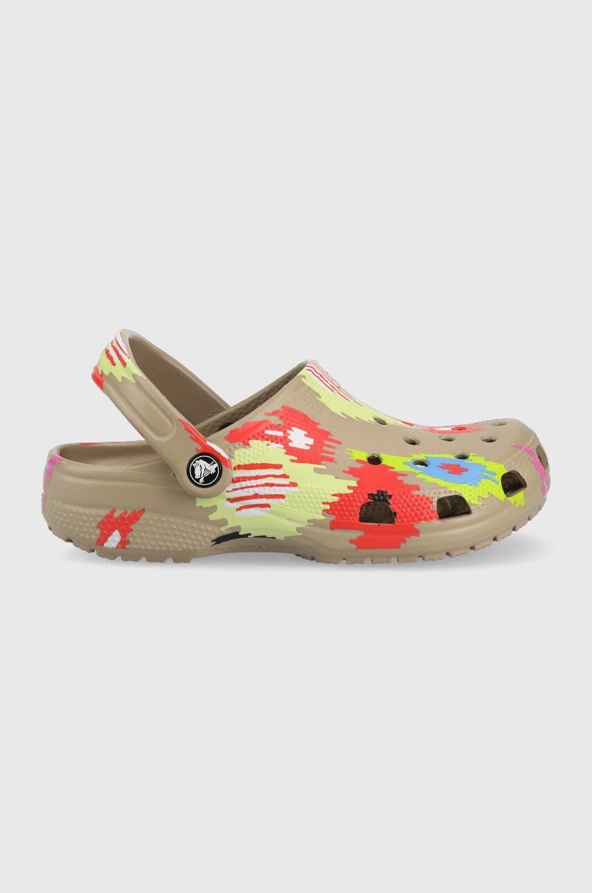 

Шлепанцы Crocs Classic Ikat Clog цвет коричневый 208059