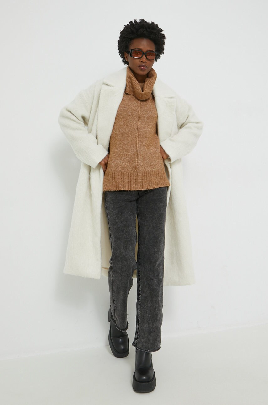 

Пальто Vila женский цвет бежевый переходной oversize