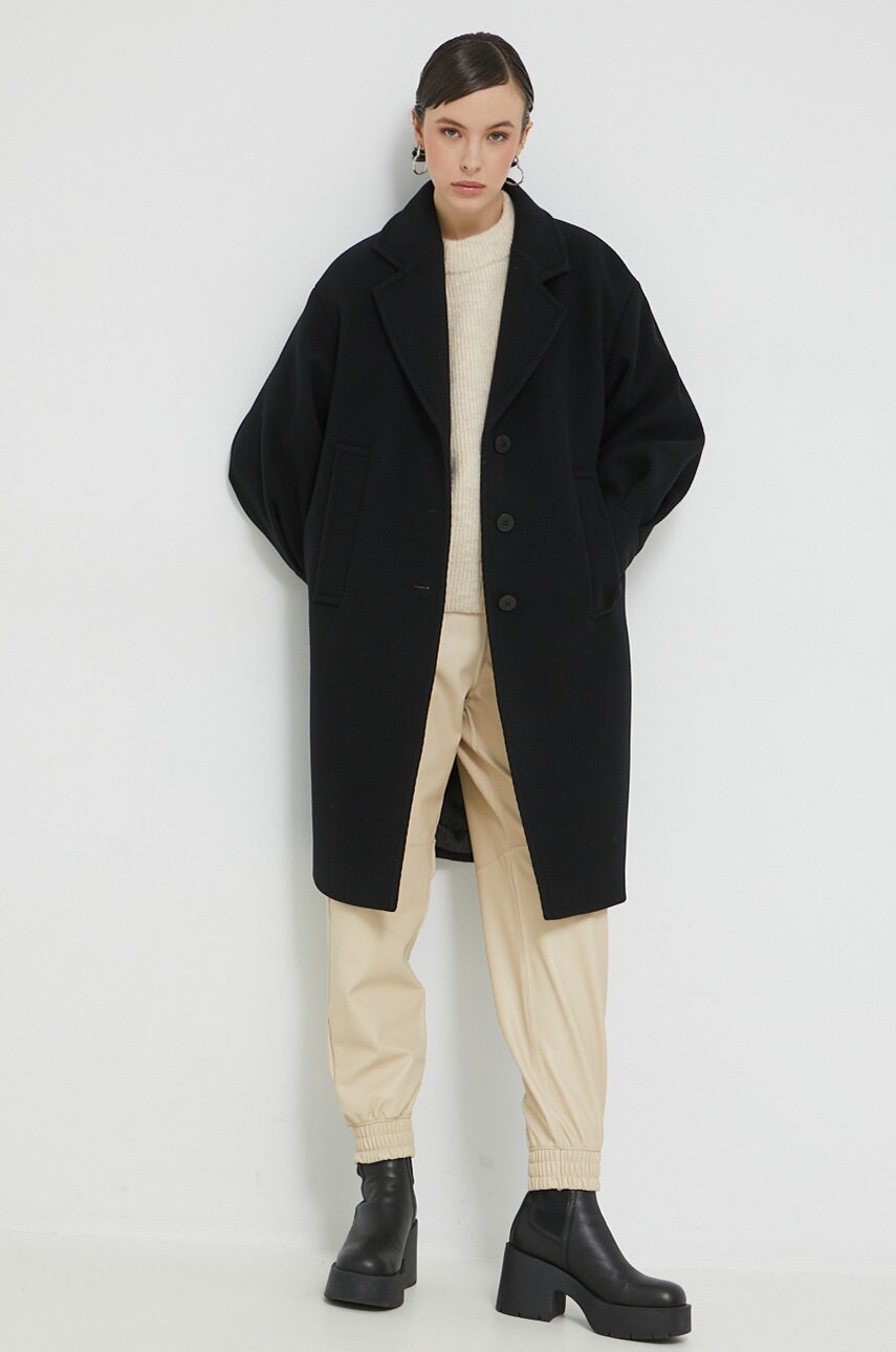 

Шерстяное пальто HUGO цвет чёрный переходной oversize