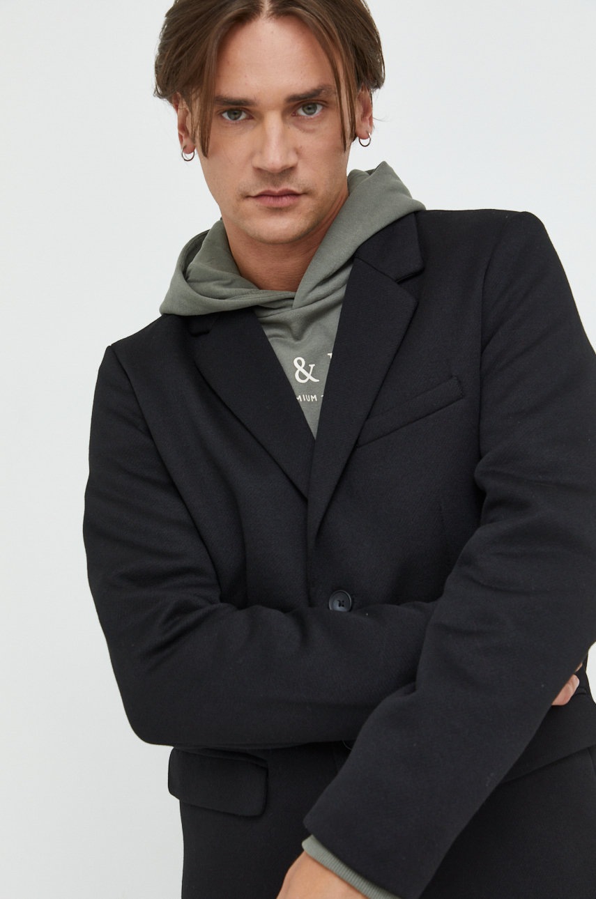 

Палто Jack & Jones в черно с преходна изолация, Черен