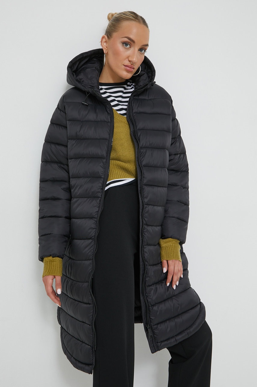 

Яке Only в черно с преходна изолация, Черен