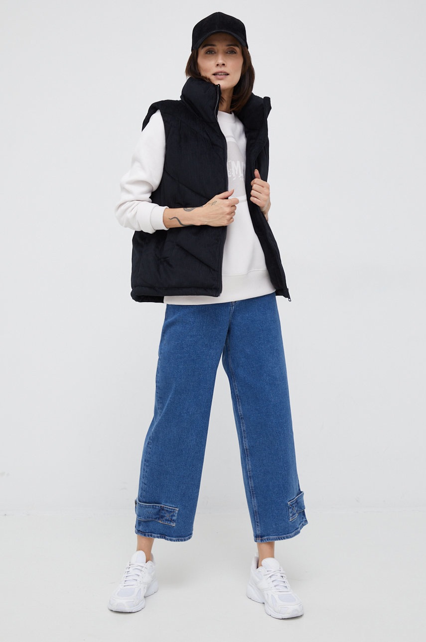 

Елек Vero Moda дамски в черно със зимна изолация, Черен