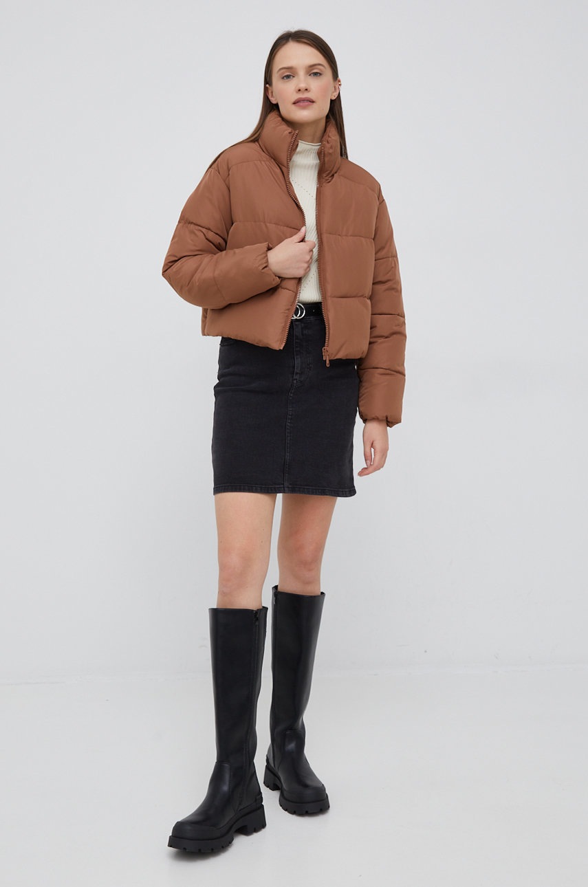 

Куртка Vero Moda жіноча колір коричневий зимова