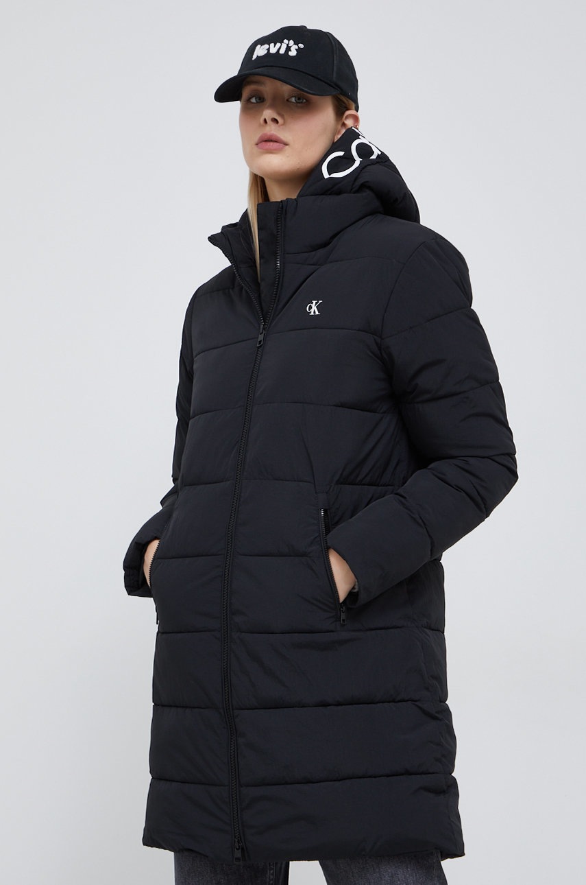 

Яке Calvin Klein Jeans в черно със зимна изолация, Черен