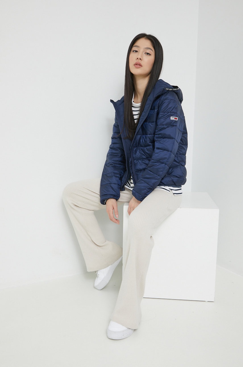 

Куртка Tommy Jeans женская цвет синий зимняя