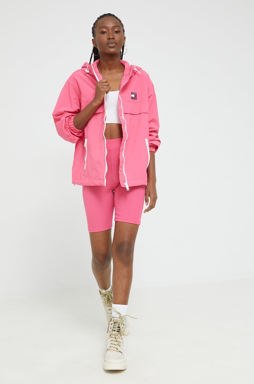 

Куртка Tommy Jeans женская цвет розовый переходная oversize