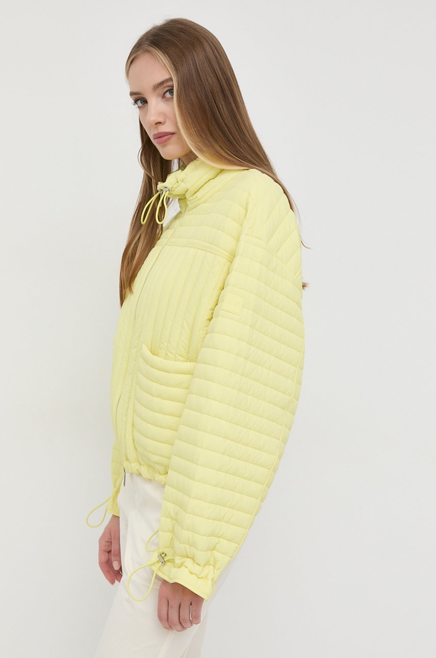 

Куртка BOSS женская цвет жёлтый переходная oversize