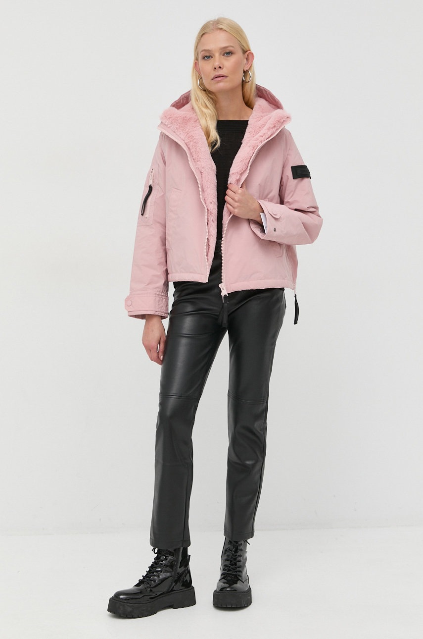 

Куртка Red Valentino женская цвет розовый зимняя