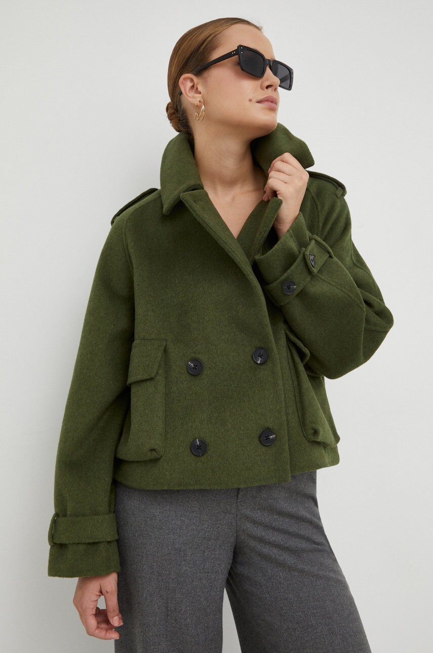 Gestuz geaca de lana culoarea verde, de tranzitie
