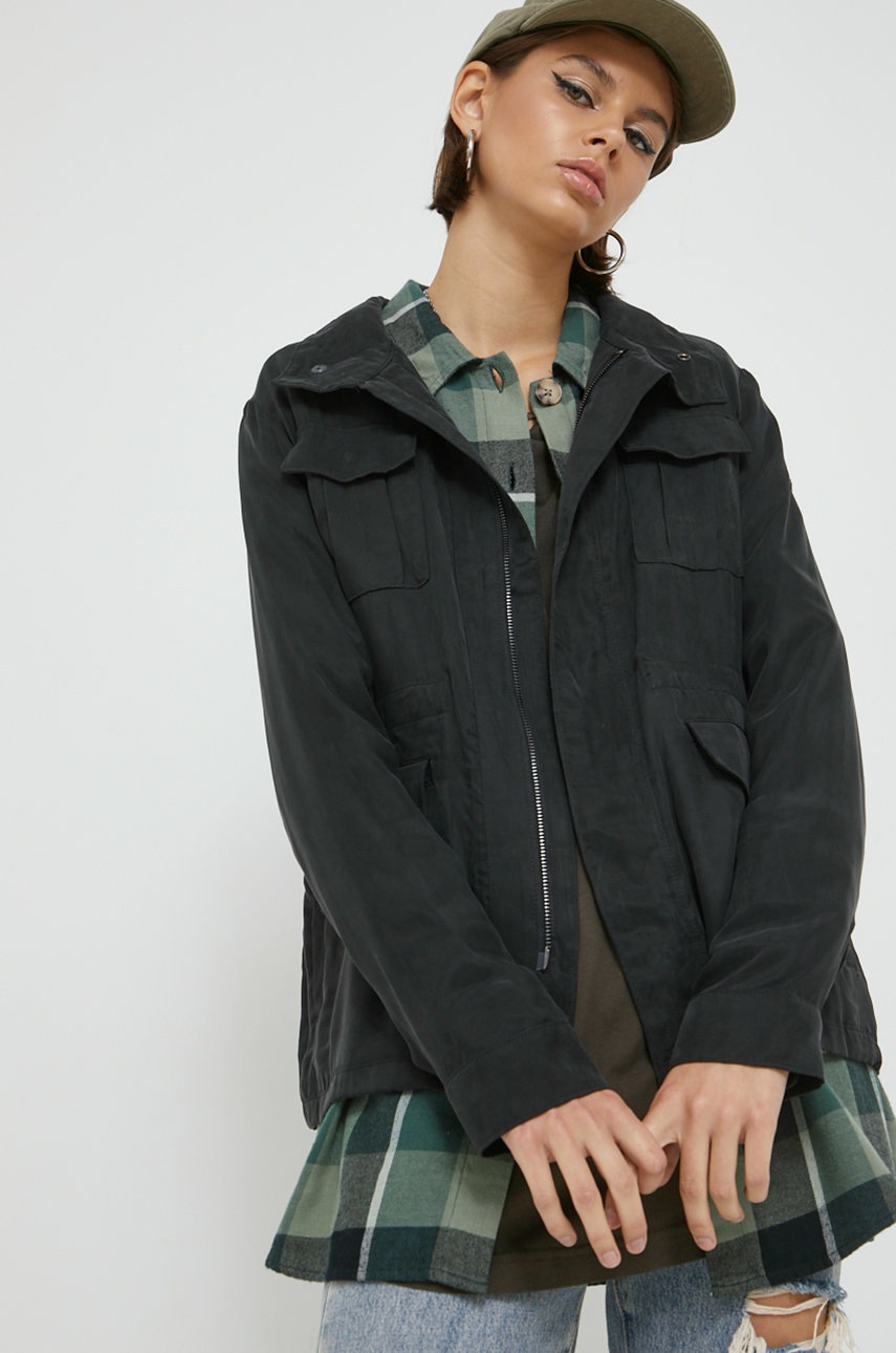 

Яке Superdry в черно с преходна изолация, Черен