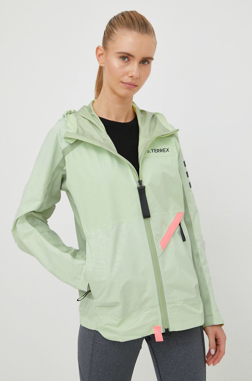 adidas TERREX geaca de ploaie Utilitas femei, culoarea verde, de iarna ADIDAS imagine megaplaza.ro