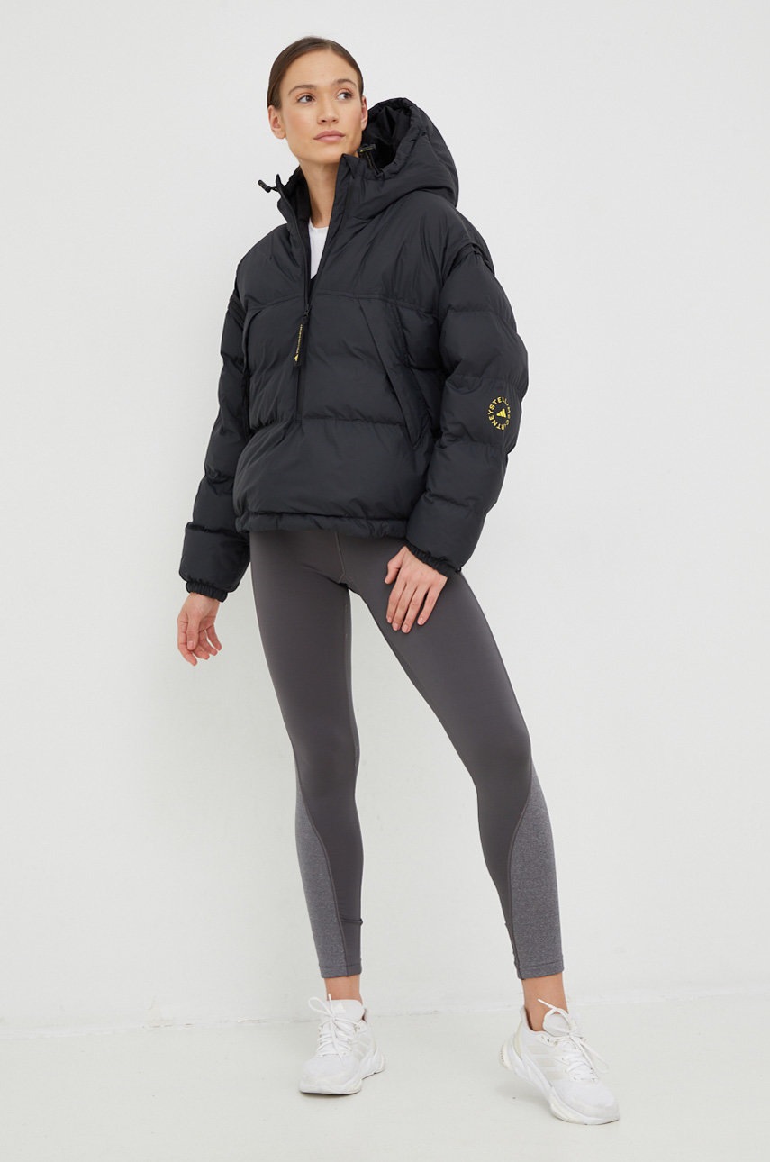 

Спортивна куртка adidas by Stella McCartney колір чорний зимова oversize