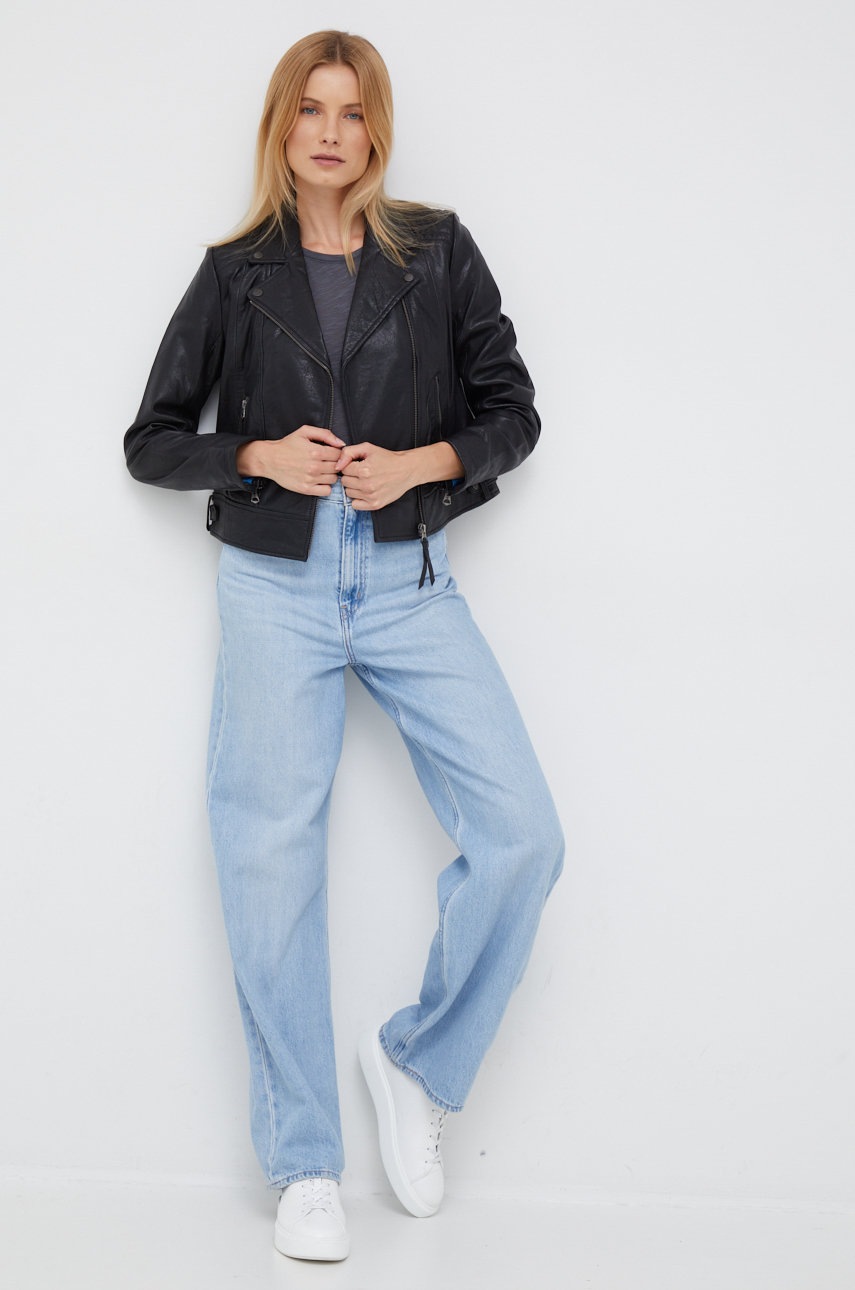 

Шкіряна куртка Pepe Jeans жіноча колір чорний перехідна